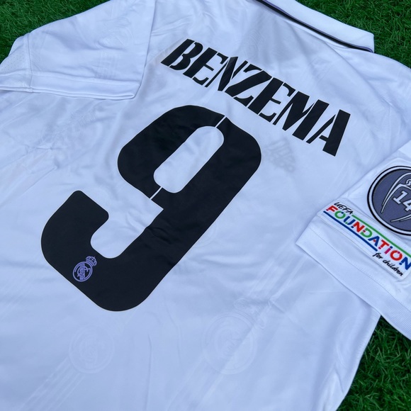 NEW Benzema Real Madrid Home 22/23 Jersey - Picture 8 of 8